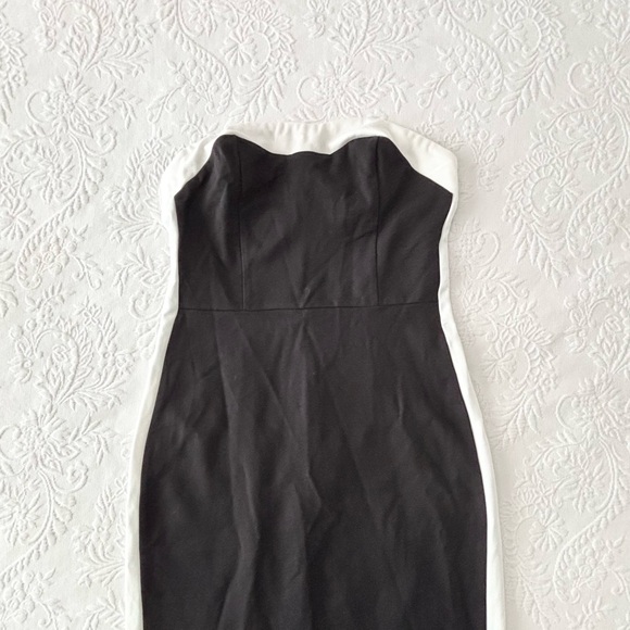 NWOT Lulus Impressive Edge Black Color Block Strapless Midi Dress Medium - Picture 3 of 7